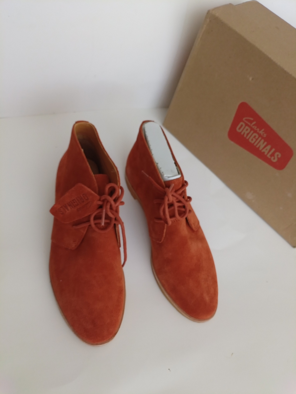 Clarks Original Phenia Desert Orange Suede Lace-Up Desert Boots Womens Size 7.5M - Picture 4 of 16